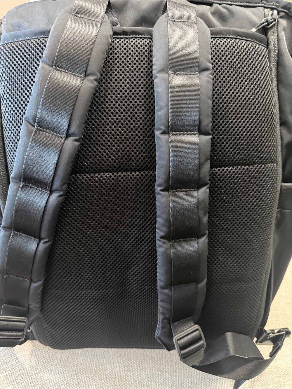 Nike Black Utility Tote with Detachable Round Pouch - Picture 4 of 4